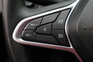 Renault Clio – thumbnail 33