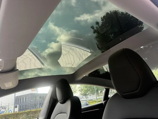 Tesla Model 3 – thumbnail 6