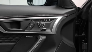 Jaguar F-Type – thumbnail 21