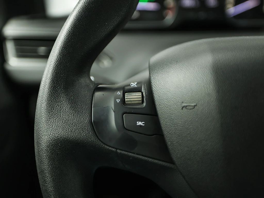 Peugeot 208 – foto 16