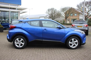 Toyota C-HR – thumbnail 6