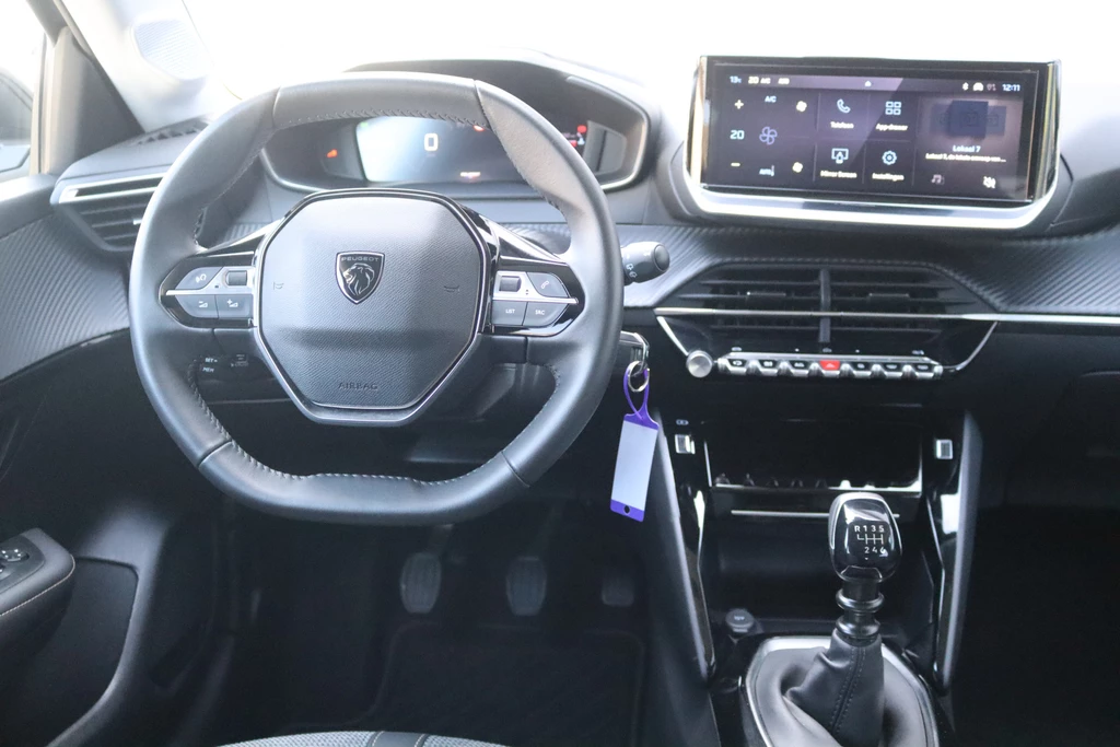 Peugeot 208 – foto 15