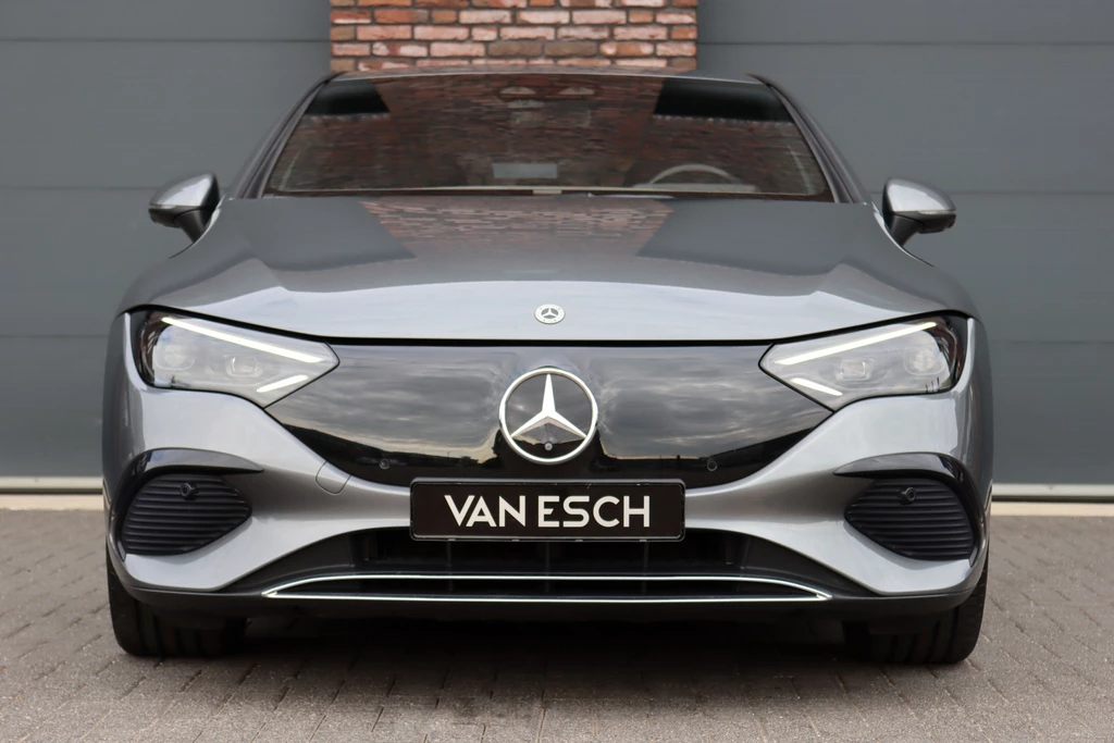 Mercedes-Benz EQE – foto 9