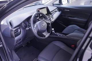 Toyota C-HR – thumbnail 38