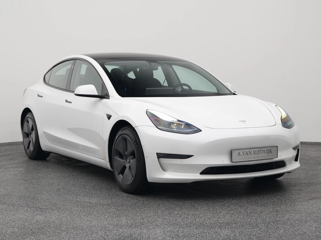 Tesla Model 3 – foto 13