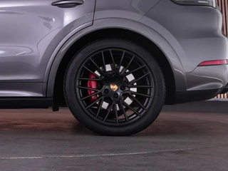 Porsche Cayenne – thumbnail 59