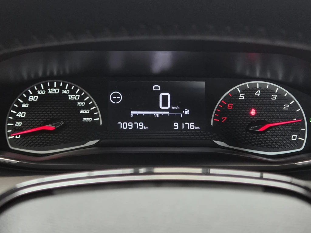Peugeot 208 – foto 22