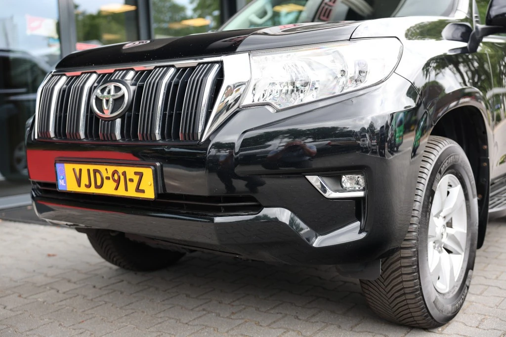 Toyota Land Cruiser – foto 1
