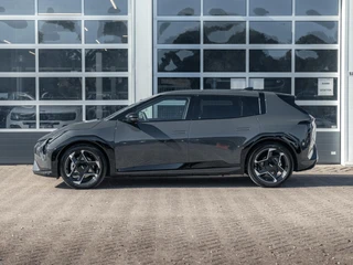 Kia EV4 – thumbnail 3