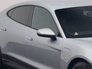 Porsche Taycan – thumbnail 30