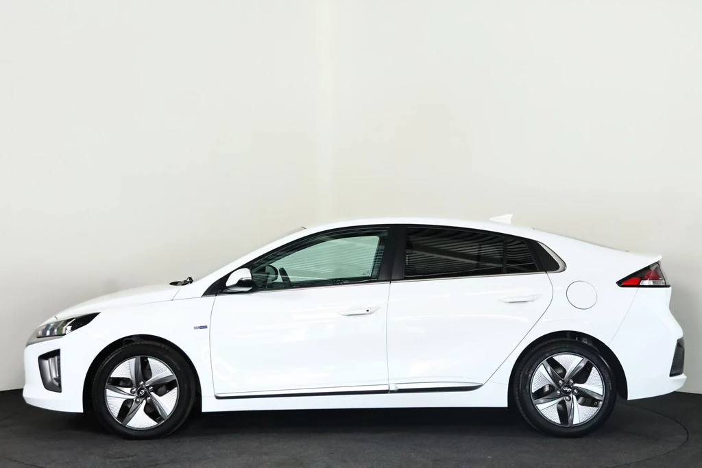 Hyundai IONIQ – foto 2