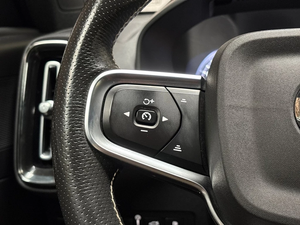 Volvo XC40 – foto 17