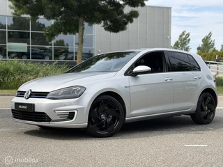 Volkswagen Golf – thumbnail 3
