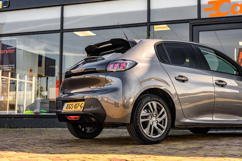 Peugeot 208 – foto 6