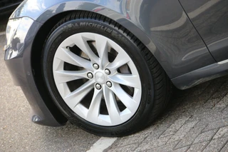 Tesla Model S – thumbnail 5