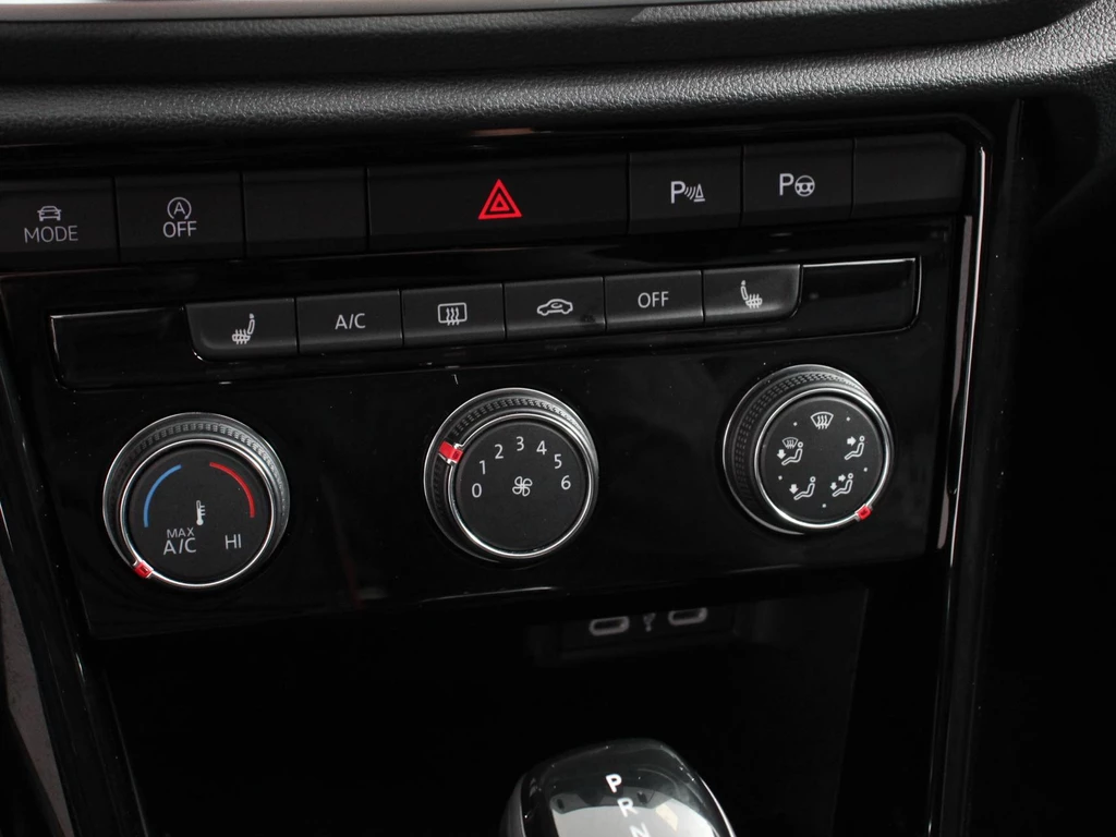 Volkswagen T-Roc – foto 17