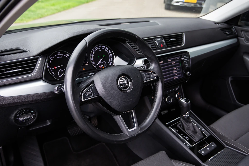 Škoda Superb – foto 6