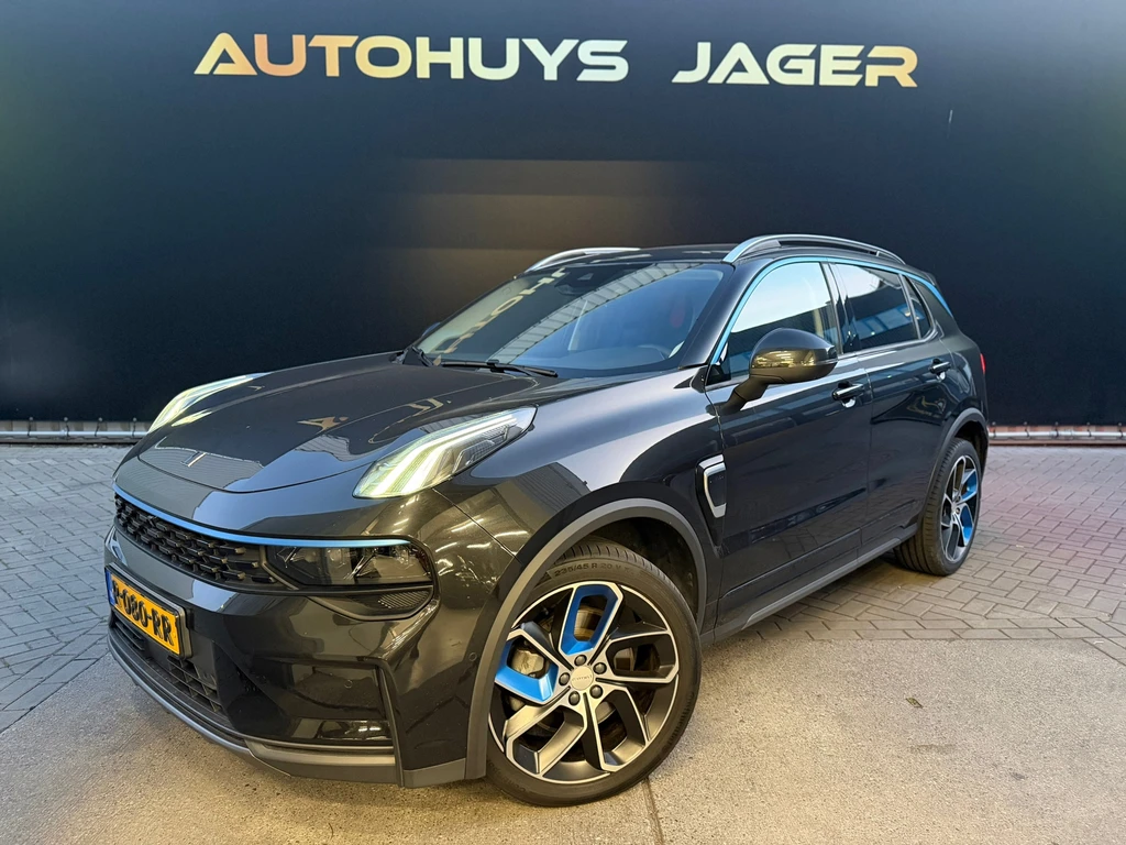 Lynk & Co 01 – foto 1