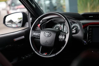 Toyota Hilux – thumbnail 12