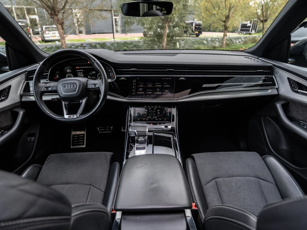 Audi Q8 – foto 16