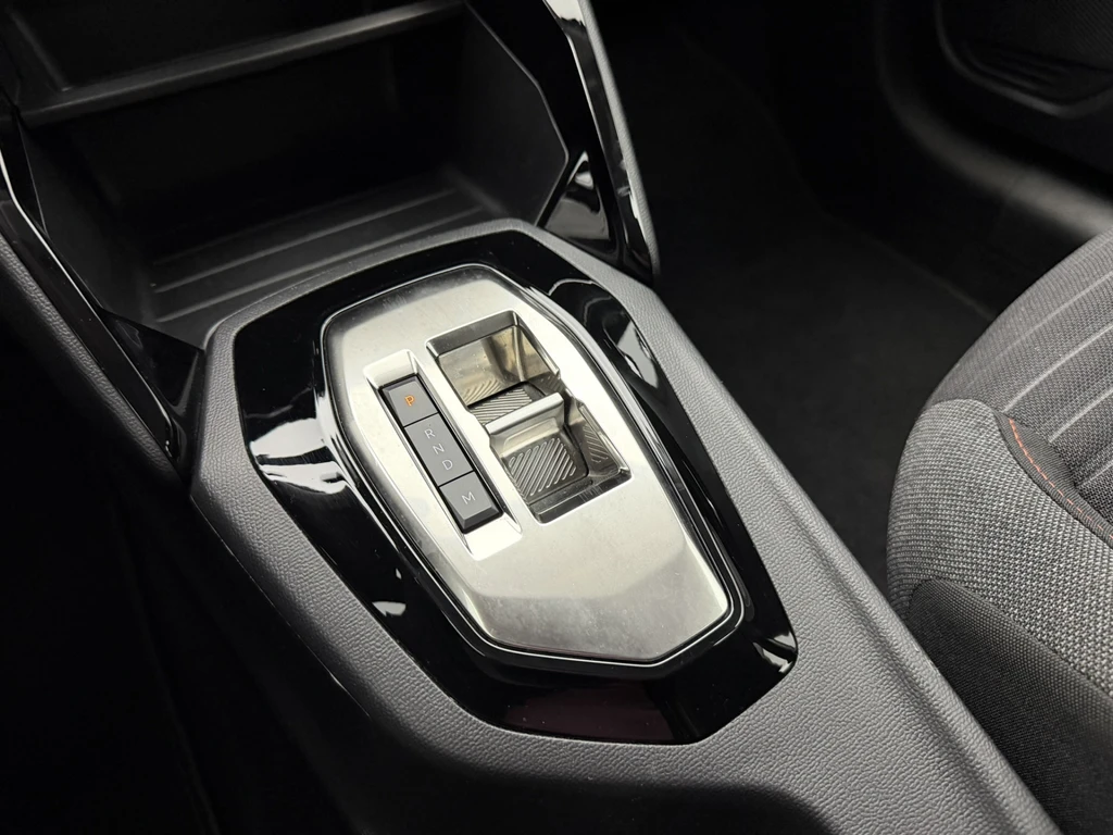Peugeot 208 – foto 11