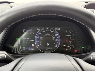 Lexus UX – thumbnail 17