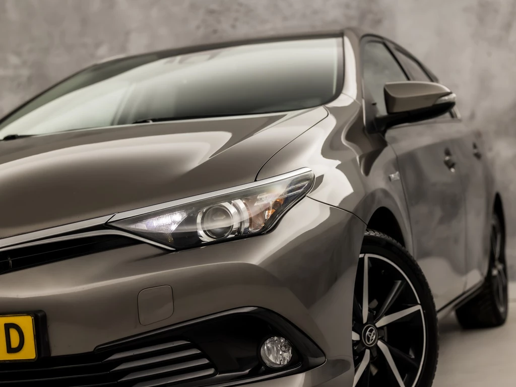 Toyota Auris – foto 2