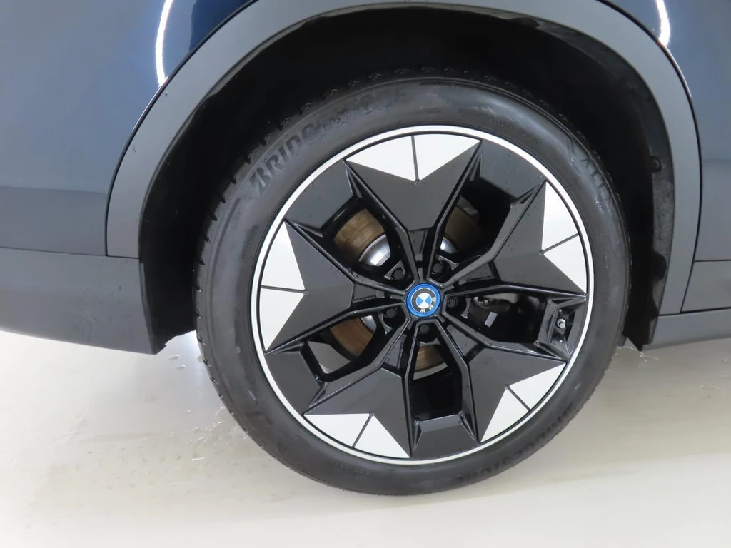 BMW iX3 – foto 13