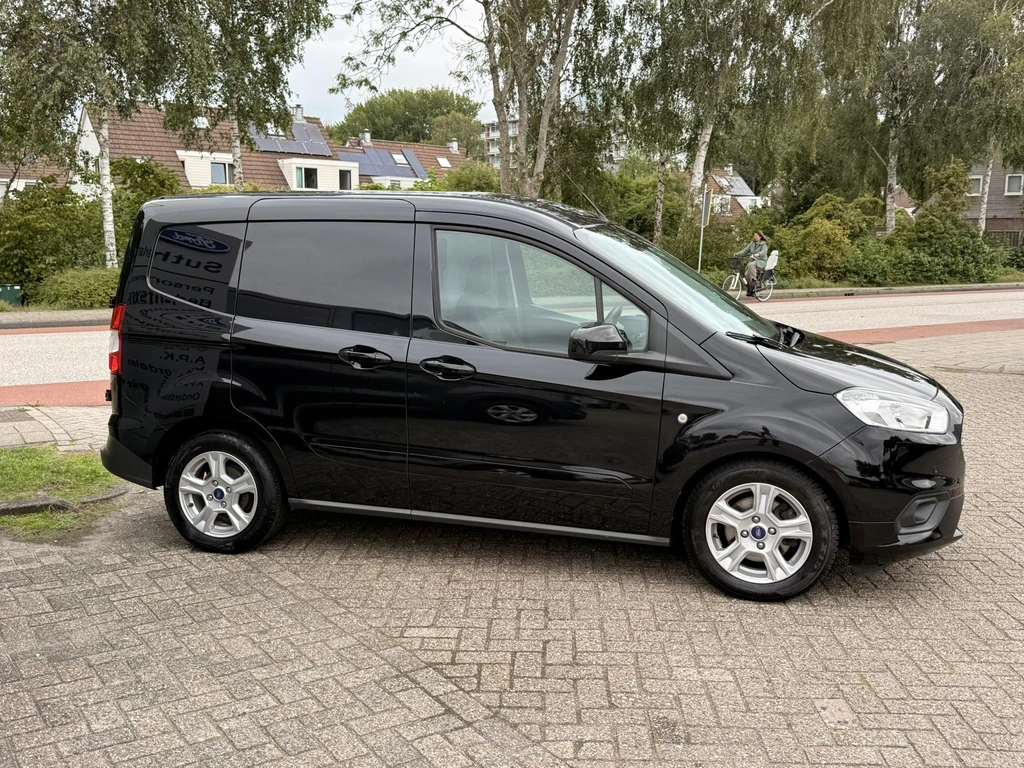 Ford Transit Courier – foto 4