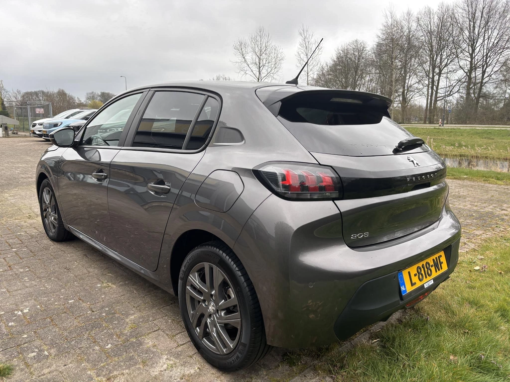 Peugeot 208 – foto 3