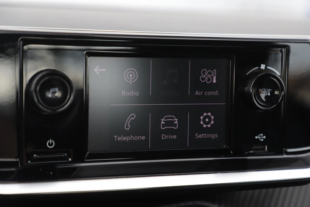 Peugeot 208 – foto 13