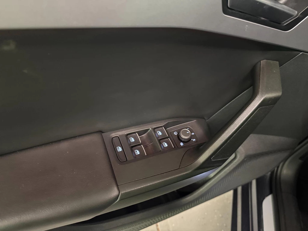SEAT Leon – foto 17