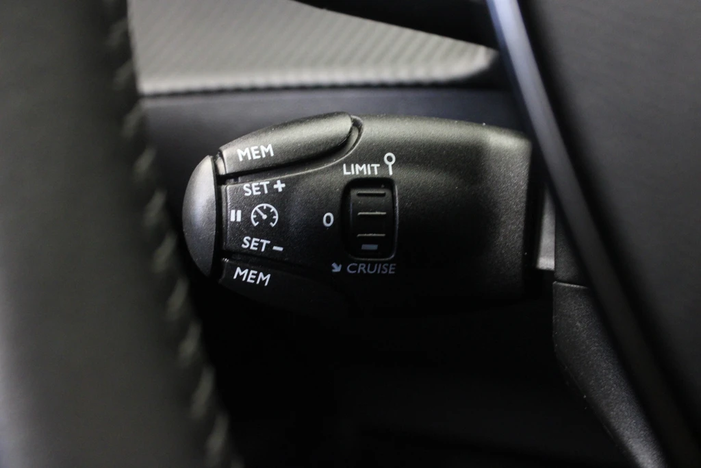 Peugeot 208 – foto 15