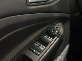 Ford Kuga – thumbnail 15