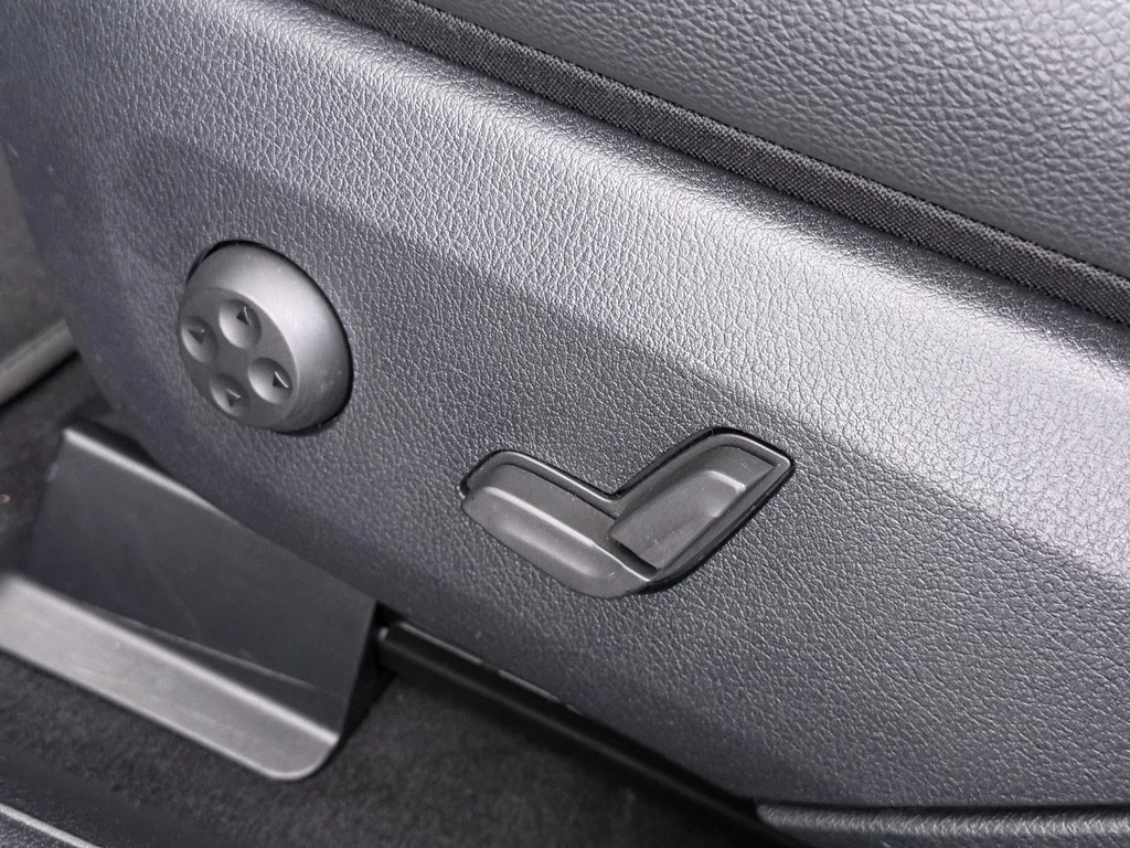 Mercedes-Benz EQE – foto 14