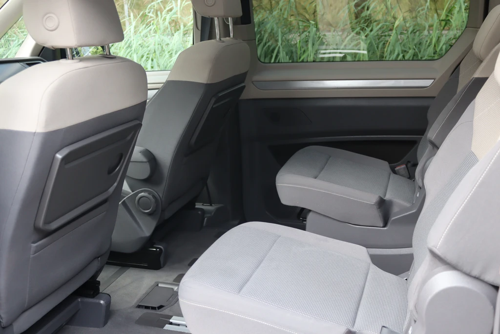 Volkswagen Multivan – foto 16