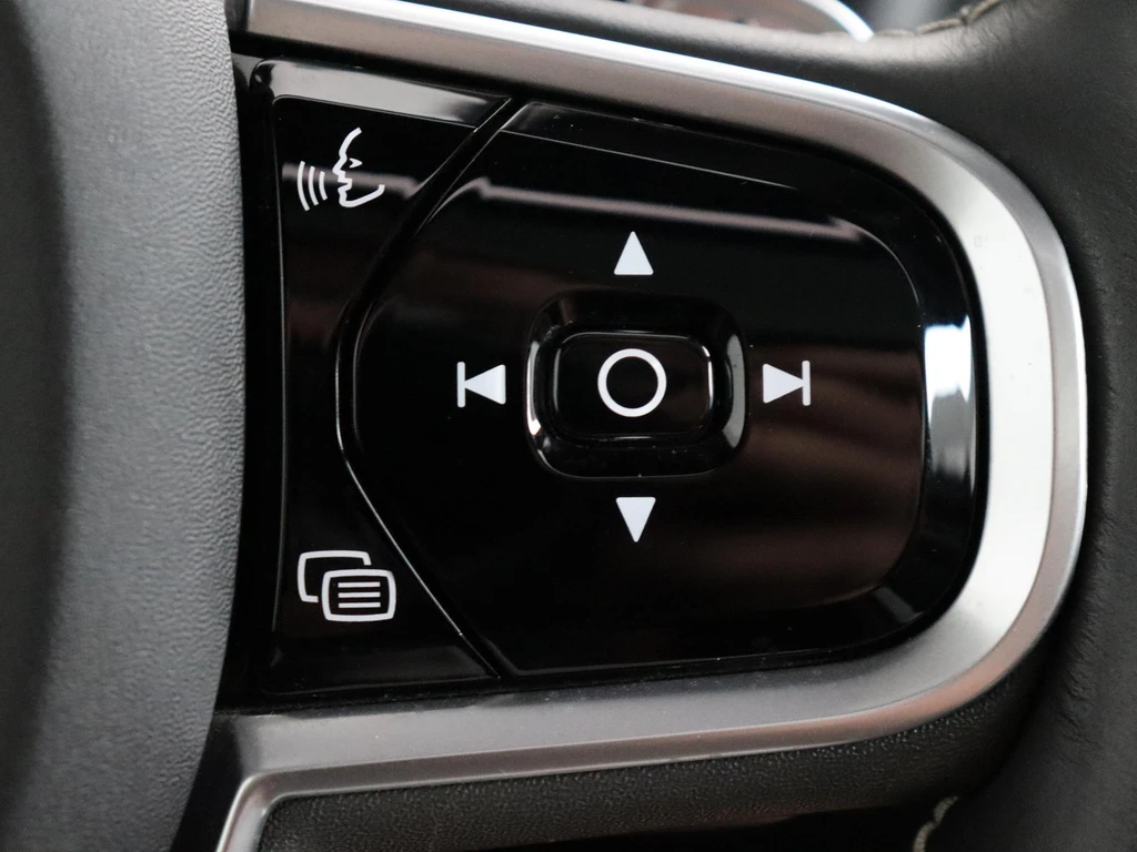 Volvo XC90 – foto 30