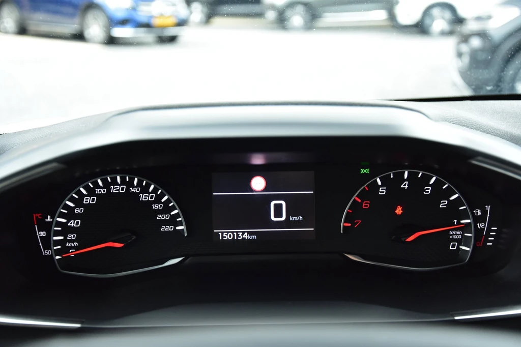 Peugeot 208 – foto 25