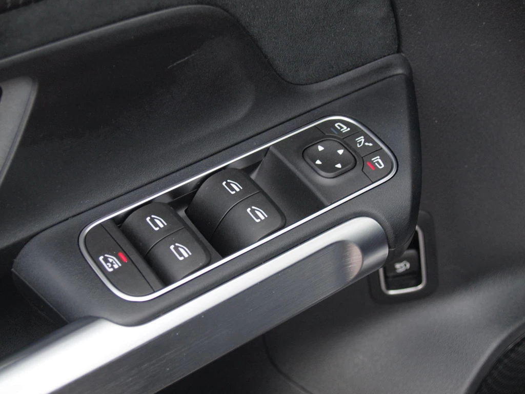 Mercedes-Benz EQB – foto 27