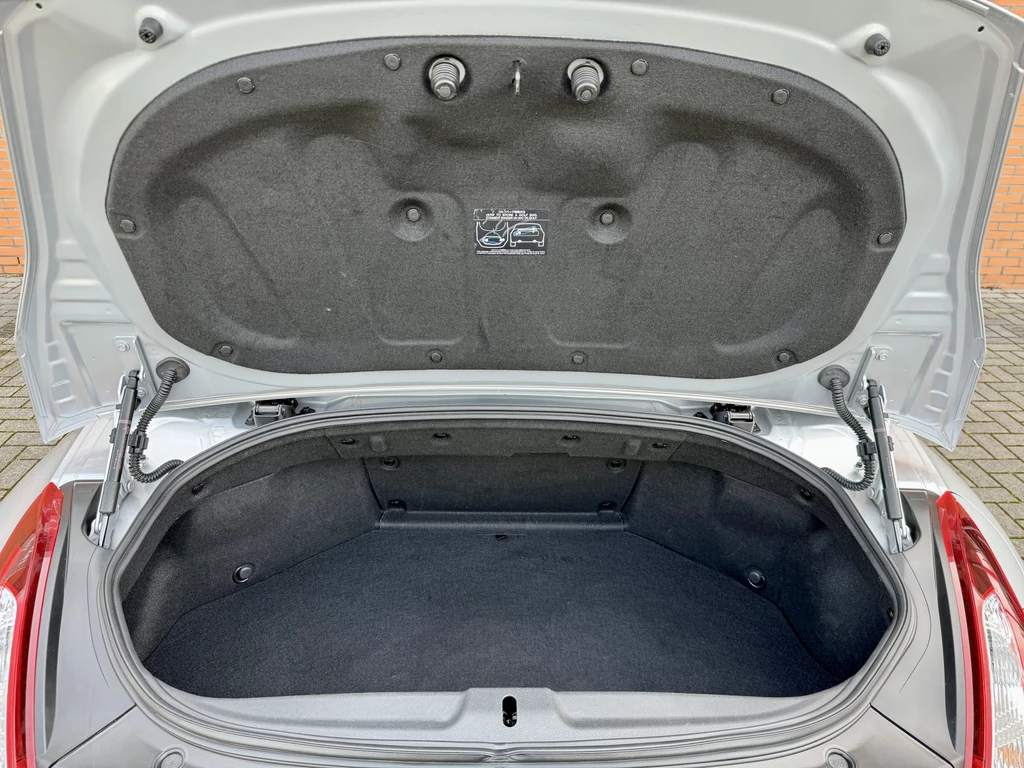 Nissan 370Z – foto 36