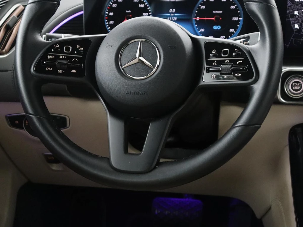 Mercedes-Benz EQC – foto 11
