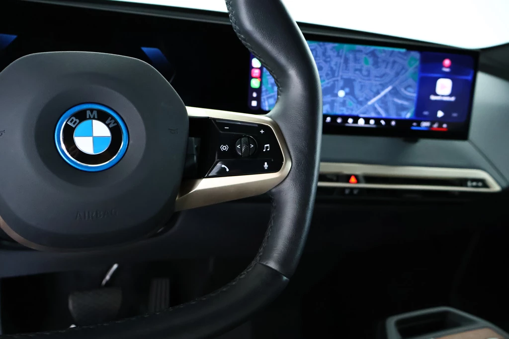 BMW iX – foto 21