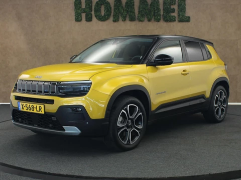 Jeep Avenger 1st Edition 54 kWh - SOH 94.8% - ORIGINEEL NEDERLANDSE AUTO - DODEHOEKDETECTIE - ADAPTIEVE CRUISE CONTROL - PARKEERSENSOREN VOOR EN ACHTER - DRAADLOZE TELEFOONLADER - APPLE CARPLAY/ANDROID AUTO - VOORSTOELEN VERWARMD