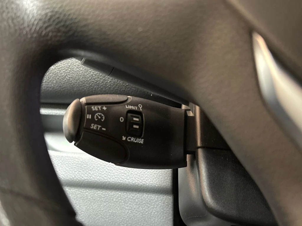 Opel Vivaro – foto 15
