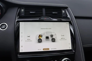 Jaguar E-PACE – thumbnail 33