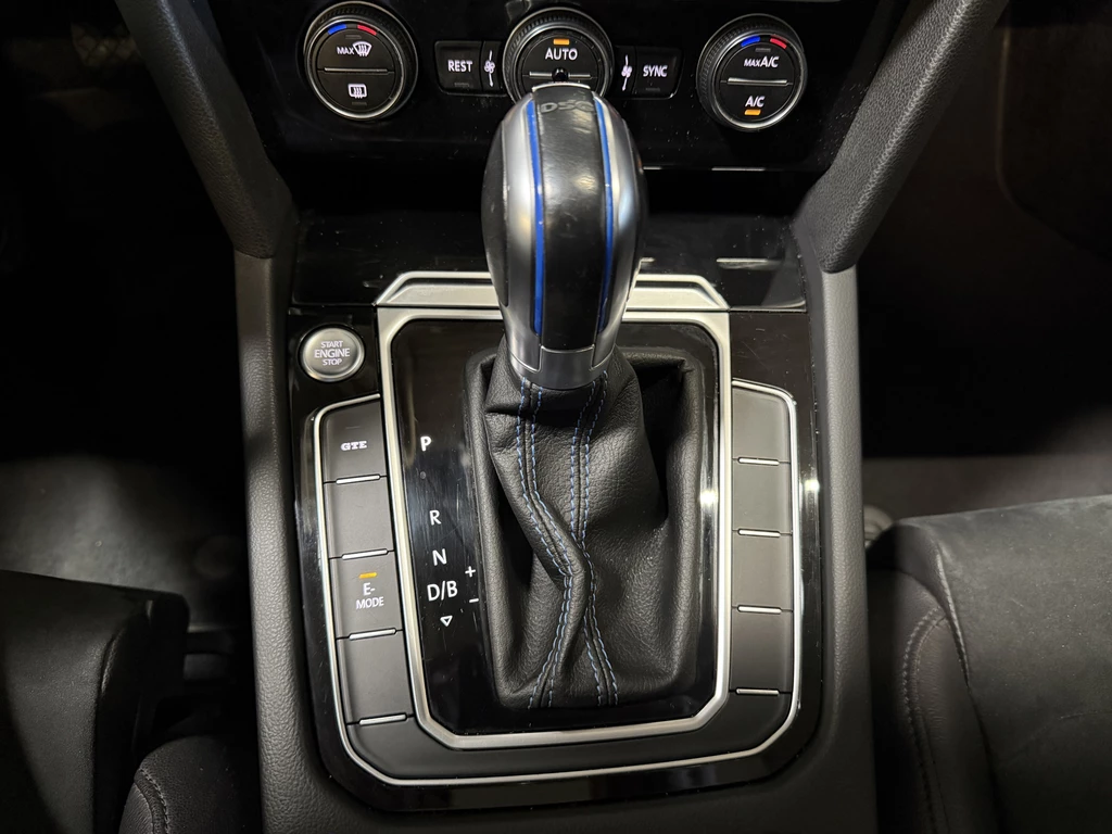 Volkswagen Passat – foto 14