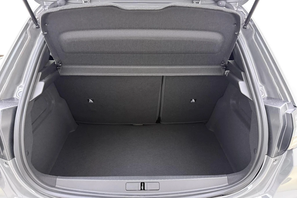 Peugeot e-208 – foto 12