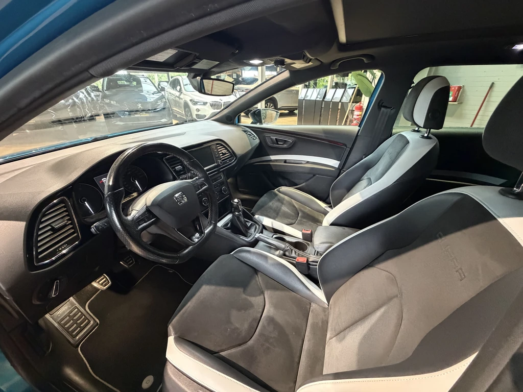 SEAT Leon – foto 9