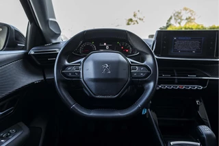Peugeot 208 – thumbnail 12