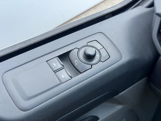 Ford Transit Custom – thumbnail 25